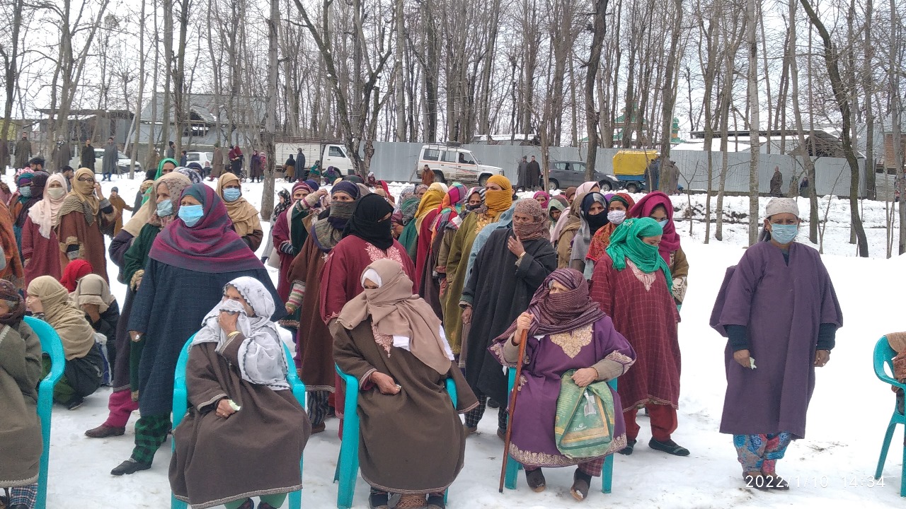 Widow Food Kit Distribution by HET